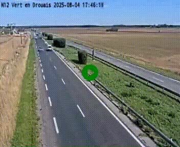 <h2>Webcam à hauteur de Vert-en-Drouais sur la N12, en périphérie de Dreux. Vue orientée vers Alençon</h2>