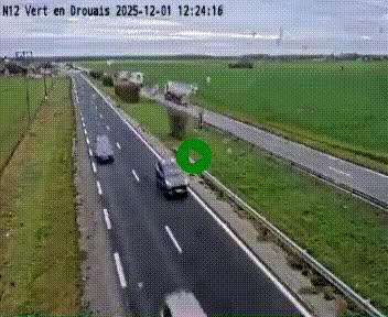 <h2>Webcam à hauteur de Vert-en-Drouais sur la N12, en périphérie de Dreux. Vue orientée vers Alençon</h2>