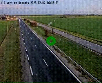 <h2>Webcam à hauteur de Vert-en-Drouais sur la N12, en périphérie de Dreux. Vue orientée vers Alençon</h2>