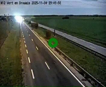 <h2>Webcam à hauteur de Vert-en-Drouais sur la N12, en périphérie de Dreux. Vue orientée vers Alençon</h2>