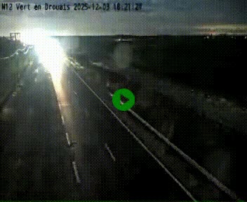 <h2>Webcam à hauteur de Vert-en-Drouais sur la N12, en périphérie de Dreux. Vue orientée vers Alençon</h2>