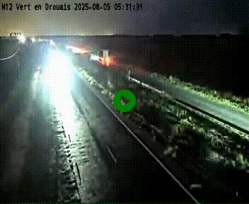 <h2>Webcam à hauteur de Vert-en-Drouais sur la N12, en périphérie de Dreux. Vue orientée vers Alençon</h2>