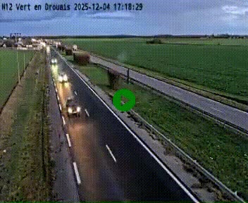 <h2>Webcam à hauteur de Vert-en-Drouais sur la N12, en périphérie de Dreux. Vue orientée vers Alençon</h2>