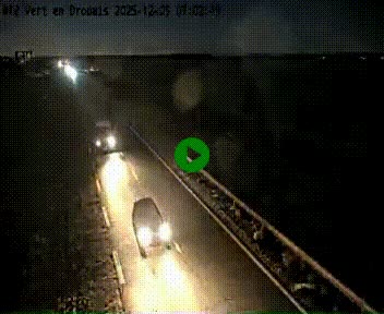 <h2>Webcam à hauteur de Vert-en-Drouais sur la N12, en périphérie de Dreux. Vue orientée vers Alençon</h2>