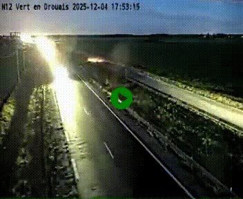 <h2>Webcam à hauteur de Vert-en-Drouais sur la N12, en périphérie de Dreux. Vue orientée vers Alençon</h2>