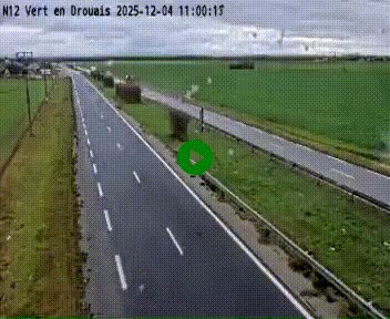 <h2>Webcam à hauteur de Vert-en-Drouais sur la N12, en périphérie de Dreux. Vue orientée vers Alençon</h2>