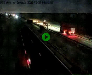 <h2>Webcam à hauteur de Vert-en-Drouais sur la N12, en périphérie de Dreux. Vue orientée vers Alençon</h2>