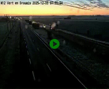 <h2>Webcam à hauteur de Vert-en-Drouais sur la N12, en périphérie de Dreux. Vue orientée vers Alençon</h2>