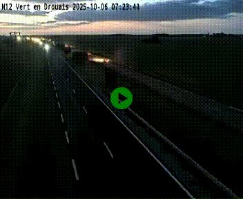<h2>Webcam à hauteur de Vert-en-Drouais sur la N12, en périphérie de Dreux. Vue orientée vers Alençon</h2>