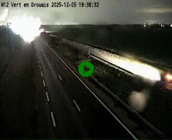 <h2>Webcam à hauteur de Vert-en-Drouais sur la N12, en périphérie de Dreux. Vue orientée vers Alençon</h2>