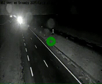 <h2>Webcam à hauteur de Vert-en-Drouais sur la N12, en périphérie de Dreux. Vue orientée vers Alençon</h2>