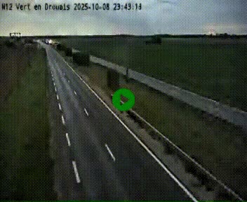 <h2>Webcam à hauteur de Vert-en-Drouais sur la N12, en périphérie de Dreux. Vue orientée vers Alençon</h2>