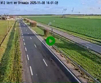 <h2>Webcam à hauteur de Vert-en-Drouais sur la N12, en périphérie de Dreux. Vue orientée vers Alençon</h2>