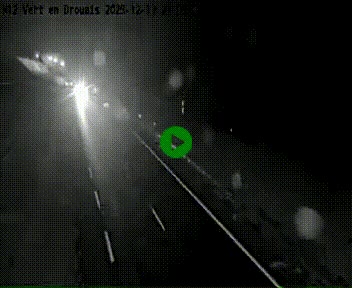 <h2>Webcam à hauteur de Vert-en-Drouais sur la N12, en périphérie de Dreux. Vue orientée vers Alençon</h2>