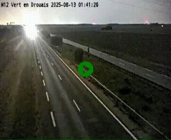 <h2>Webcam à hauteur de Vert-en-Drouais sur la N12, en périphérie de Dreux. Vue orientée vers Alençon</h2>