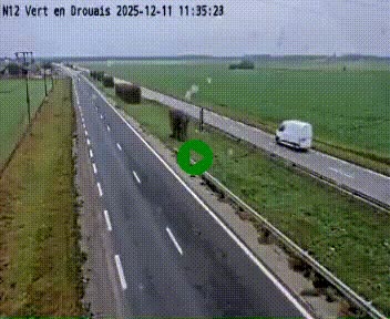 <h2>Webcam à hauteur de Vert-en-Drouais sur la N12, en périphérie de Dreux. Vue orientée vers Alençon</h2>