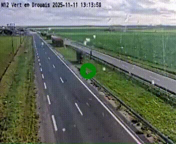 <h2>Webcam à hauteur de Vert-en-Drouais sur la N12, en périphérie de Dreux. Vue orientée vers Alençon</h2>
