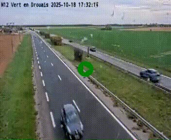 <h2>Webcam à hauteur de Vert-en-Drouais sur la N12, en périphérie de Dreux. Vue orientée vers Alençon</h2>