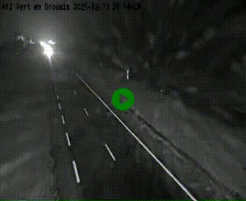 <h2>Webcam à hauteur de Vert-en-Drouais sur la N12, en périphérie de Dreux. Vue orientée vers Alençon</h2>