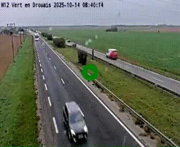 <h2>Webcam à hauteur de Vert-en-Drouais sur la N12, en périphérie de Dreux. Vue orientée vers Alençon</h2>
