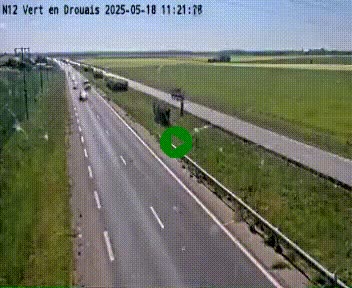 <h2>Webcam à hauteur de Vert-en-Drouais sur la N12, en périphérie de Dreux. Vue orientée vers Alençon</h2>