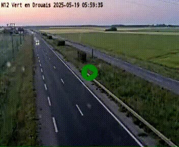 <h2>Webcam à hauteur de Vert-en-Drouais sur la N12, en périphérie de Dreux. Vue orientée vers Alençon</h2>