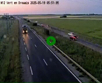 <h2>Webcam à hauteur de Vert-en-Drouais sur la N12, en périphérie de Dreux. Vue orientée vers Alençon</h2>