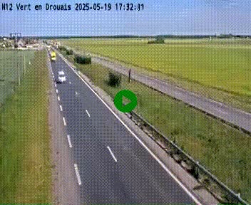 <h2>Webcam à hauteur de Vert-en-Drouais sur la N12, en périphérie de Dreux. Vue orientée vers Alençon</h2>