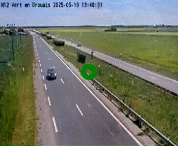 <h2>Webcam à hauteur de Vert-en-Drouais sur la N12, en périphérie de Dreux. Vue orientée vers Alençon</h2>