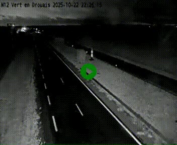 <h2>Webcam à hauteur de Vert-en-Drouais sur la N12, en périphérie de Dreux. Vue orientée vers Alençon</h2>