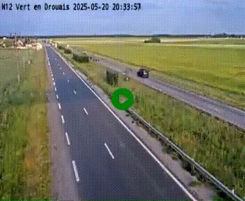 <h2>Webcam à hauteur de Vert-en-Drouais sur la N12, en périphérie de Dreux. Vue orientée vers Alençon</h2>