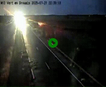 <h2>Webcam à hauteur de Vert-en-Drouais sur la N12, en périphérie de Dreux. Vue orientée vers Alençon</h2>