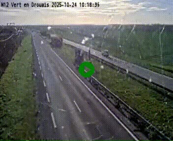 <h2>Webcam à hauteur de Vert-en-Drouais sur la N12, en périphérie de Dreux. Vue orientée vers Alençon</h2>