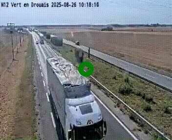 <h2>Webcam à hauteur de Vert-en-Drouais sur la N12, en périphérie de Dreux. Vue orientée vers Alençon</h2>