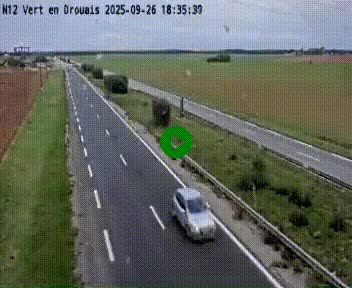 <h2>Webcam à hauteur de Vert-en-Drouais sur la N12, en périphérie de Dreux. Vue orientée vers Alençon</h2>