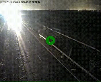 <h2>Webcam à hauteur de Vert-en-Drouais sur la N12, en périphérie de Dreux. Vue orientée vers Alençon</h2>
