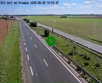 <h2>Webcam à hauteur de Vert-en-Drouais sur la N12, en périphérie de Dreux. Vue orientée vers Alençon</h2>
