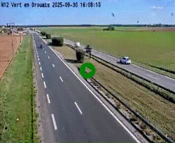 <h2>Webcam à hauteur de Vert-en-Drouais sur la N12, en périphérie de Dreux. Vue orientée vers Alençon</h2>