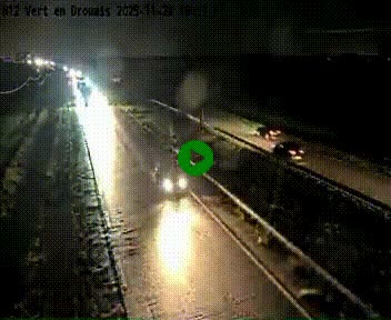 <h2>Webcam à hauteur de Vert-en-Drouais sur la N12, en périphérie de Dreux. Vue orientée vers Alençon</h2>