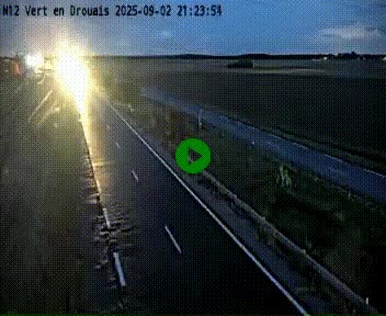 <h2>Webcam à hauteur de Vert-en-Drouais sur la N12, en périphérie de Dreux. Vue orientée vers Alençon</h2>