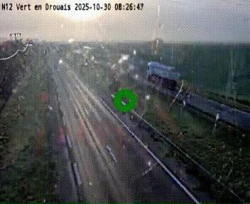 <h2>Webcam à hauteur de Vert-en-Drouais sur la N12, en périphérie de Dreux. Vue orientée vers Alençon</h2>