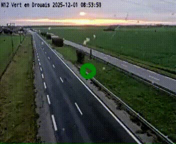 <h2>Webcam à hauteur de Vert-en-Drouais sur la N12, en périphérie de Dreux. Vue orientée vers Alençon</h2>