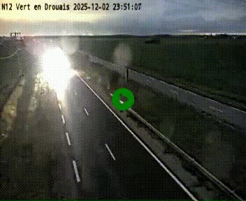 <h2>Webcam à hauteur de Vert-en-Drouais sur la N12, en périphérie de Dreux. Vue orientée vers Alençon</h2>