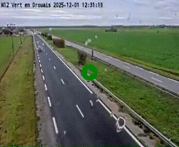 <h2>Webcam à hauteur de Vert-en-Drouais sur la N12, en périphérie de Dreux. Vue orientée vers Alençon</h2>