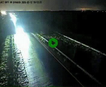 <h2>Webcam à hauteur de Vert-en-Drouais sur la N12, en périphérie de Dreux. Vue orientée vers Alençon</h2>