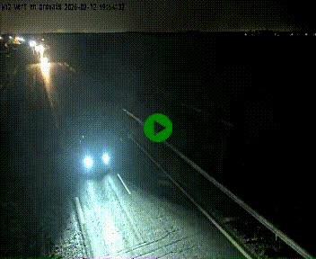 <h2>Webcam à hauteur de Vert-en-Drouais sur la N12, en périphérie de Dreux. Vue orientée vers Alençon</h2>