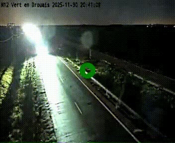 <h2>Webcam à hauteur de Vert-en-Drouais sur la N12, en périphérie de Dreux. Vue orientée vers Alençon</h2>
