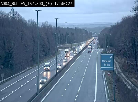 <h2>Webcam à hauteur de la sortie 28a donnant sur la P7 menant à Rulles. Vue orientée vers Luxembourg</h2>