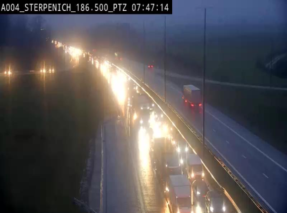 Webcam E411 à Sterpenich en Belgique près de la frontière du Luxembourg. Vue orientée vers Bruxelles