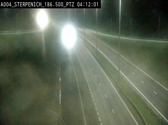 Webcam E411 à Sterpenich en Belgique près de la frontière du Luxembourg. Vue orientée vers Bruxelles